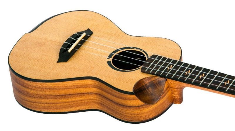 Flight Victoria EQ-A Concert Ukulele